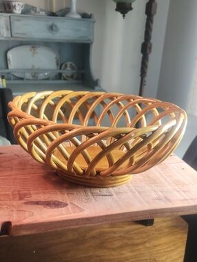 VTG Eucalyptus Stoneware Woven Basket Ceramic Bread Bowl Butterscotch Yellow